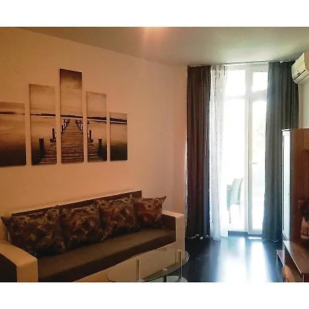 Apartman One-bedroom In *